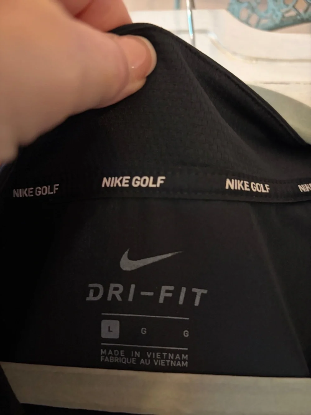 Nike Golf quarter zip performance dry fit long sleeve pull over Men’s Large.